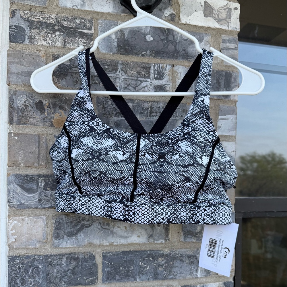 ZYIA Cobra Metallic Light n Tight Adjustable Sports Bra